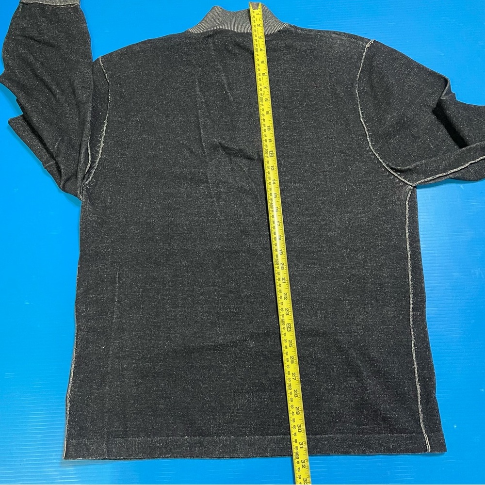 Men's Black Zip-Up‎ Sweater - Picture 6 of 6